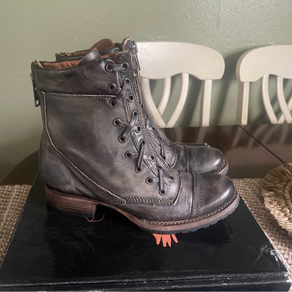 Freebird Liverpool Ice color Size 8, with protective bag - Picture 5 of 10